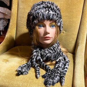 Real rabbit fur matching hat and scarf by SPI 25